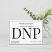 Invitation Typographie Black White DNP Graduation Party (Debout devant)