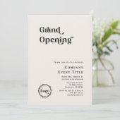 Invitation Typographie chic noir et blanc Grand ouverture (Debout devant)