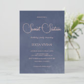 Invitation Typographie classique Marine Blue Smoke Sweet 16 (Debout devant)