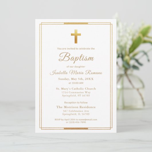 Invitation Typographie de script Gold Cross Chic Élégant Bapt (Debout devant)
