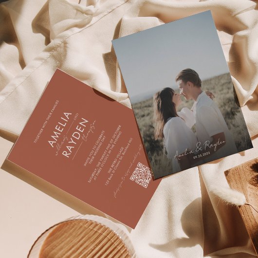 Invitation Typographie de Terracotta Script Photo Code QR Mar