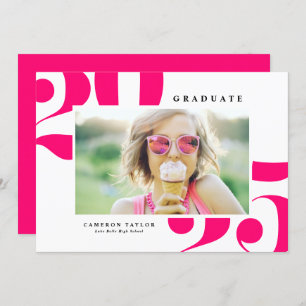 Invitation Typographie en gras rose chaud 2024 Diplôme photo