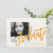 Invitation Typographie jaune moderne Photo Grad Party (Debout devant)