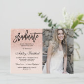 Invitation Typographie moderne rose or parties scintillant bl (Debout devant)