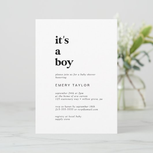Invitation Typographie noire moderne C'est un Baby shower gar (Debout devant)