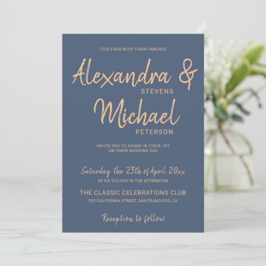 Invitation Typographie script marine cuivre moderne mariage (Debout devant)