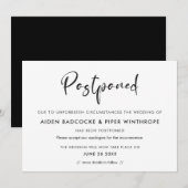 Invitation Typographie tendance moderne Report de la date de (Devant / Derrière)