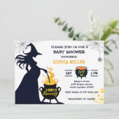 Invitation Un bébé brasse un Baby shower de sorcière d'Hallow (Debout devant)