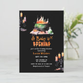 Invitation Un bébé brasse un baby shower gothique (Debout devant)