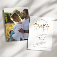 Un bébé fleur sauvage en fleurs Photo d'un couple
