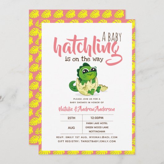 Invitation Un Bébé Hatchling Est Sur Le Chemin Dinosaure Rose (Devant / Derrière)