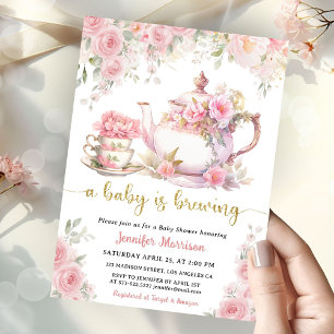 Invitation Un bébé prépare du thé Fête prénatale Fille Floral