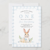 Invitation Un Bunny Pastel Printemps Bleu En vichy 1er Annive (Devant)