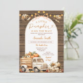 Invitation Un camion Citrouille en bois est en route Baby sho (Debout devant)