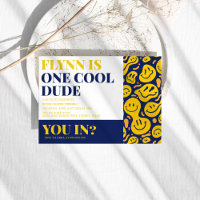 Un Cool mec à visage heureux garçon premier annive