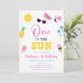 Invitation Un dans le Sun Girl Pool Party 1er anniversaire (Debout devant)