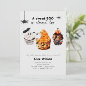 Invitation Un gentil garçon est presque dû Baby shower Hallow (Debout devant)