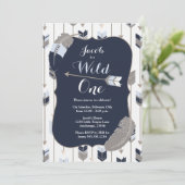 Invitation UN gris bleu sauvage de fête d'anniversaire de (Debout devant)