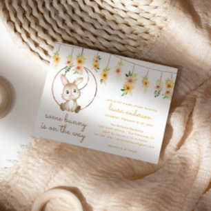 Invitation Un lapin est sur le Baby shower de lapin de Boho