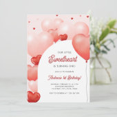 Invitation Un petit amoureux Ballons rouges roses 1er anniver (Debout devant)