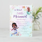 Invitation Un petit Baby shower afro-américain de sirène (Debout devant)
