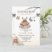 Invitation Un petit Baby shower de linge de toilette de fille (Debout devant)