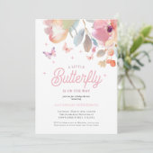 Invitation Un petit Baby shower floral rose papillon (Debout devant)