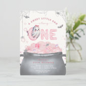 Invitation Un Petit Boo Doux Est En Train De Devenir Un Anniv (Debout devant)