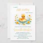 Invitation Un Petit Canard Doux Se Trouve Sur Le Chemin Du Ba (Devant)