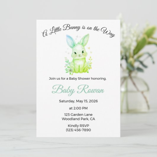 Invitation Un petit lapin en route Pastel vert olive (Debout devant)