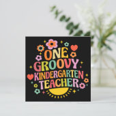 Invitation Un professeur d'école maternelle super (Debout devant)