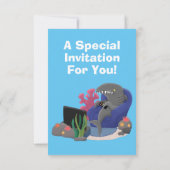 Invitation Un requin drôle en regardant la bande dessinée de  (Dos)