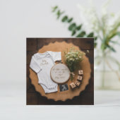 Invitation Une belle annonce de grossesse rustique vintage (Debout devant)