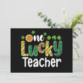 Invitation Une Chancelière chanceuse St Patrick's Day (Debout devant)