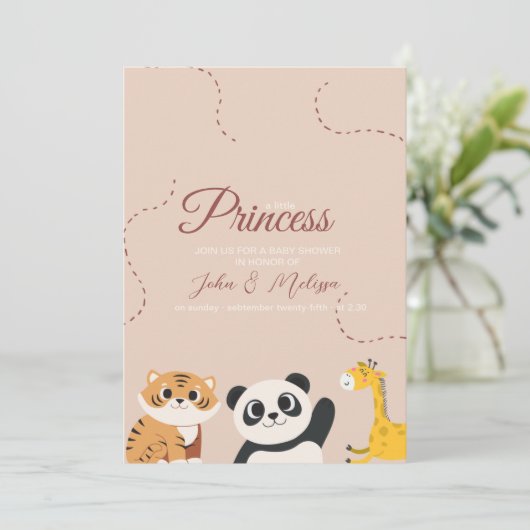 Invitation Une petite princesse arrive (Debout devant)