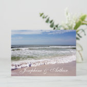 Invitation Vagues Se Brisant sur la Plage Sablonneuse (Debout devant)