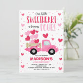 Invitation Valentine Sweetheart 4e anniversaire Camion rouge (Debout devant)