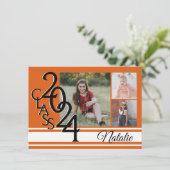 Invitation Varsity Orange 2024 Graduation Tri Photo (Debout devant)
