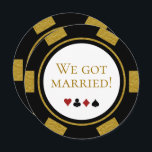 Invitation Vegas Mariage Elopement annonce Gold Poker Chip<br><div class="desc">Éblouissez vos amis et votre famille en leur envoyant ces annonces d'elopement de mariage de jetons or,  noir et blanc et/ou des invitations de fête. Ils attendent avec impatience de se joindre à vous à cette fête de réception inoubliable !</div>