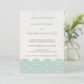 Invitation Vert + Blanc Stylisé Vagues Élégantes Mariage plag (Debout devant)
