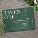 Invitation Vert émeraude | Modern Simple 21ème fête d'anniver<br><div class="desc">Invitations modernes de 21ème anniversaire avec grand titre "vingt et un" texte dans une police d'accent. Design hors du centre sur un arrière - plan vert foncé.</div>