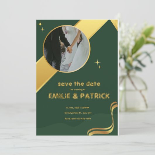 Invitation Vert et or simple Enregistrer la date (Debout devant)