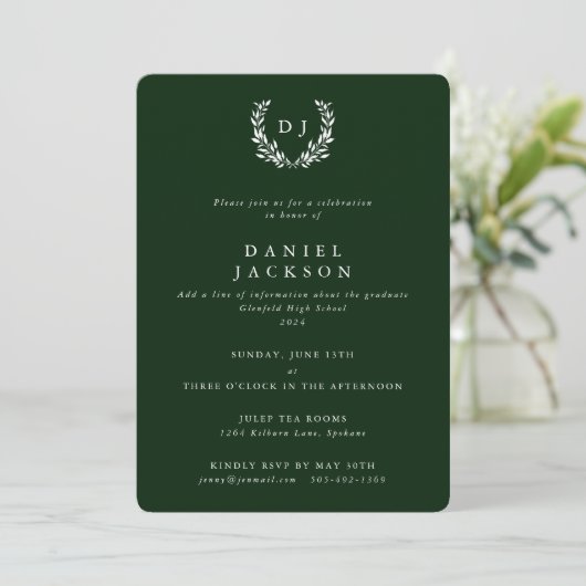 Invitation Vert foncé / Blanc Monogramme Laurel Wreath Gradua (Debout devant)