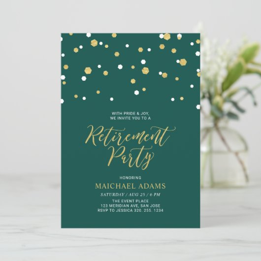 Invitation Vert & Or | Parti de retraite Hexagon Confetti (Debout devant)
