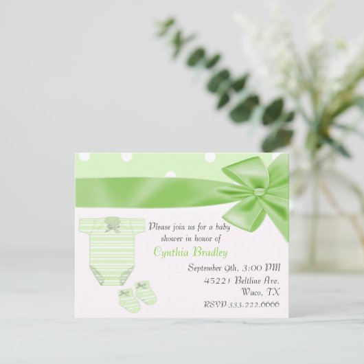 Invitation verte de baby shower (Debout devant)