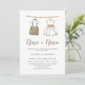 Invitation Vêtements de bébé neutres en espagnol Révélation d (Debout devant)