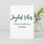 Invitation Vibes joyeux Noël vert nom de famille (Debout devant)