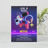 Invitation Vidéo Niveau de jeu vers le haut Anniversaire (Debout devant)