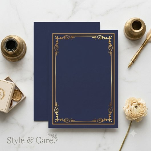Invitation vierge bleu marine moderne avec accent