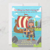 Invitation Viking Boy posant devant Viking Ship Party (Devant)
